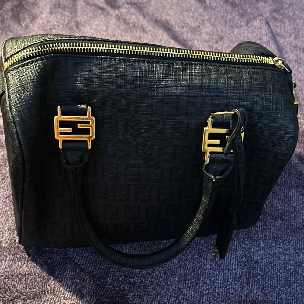 🌼 SOLD 💥FENDI ZUCCHINO BOSTON🌼